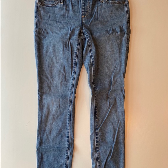 Gap True Skinny Maternity Jeans - Picture 3 of 4